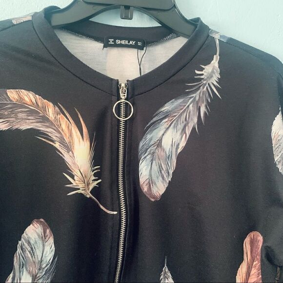 Sheilay Black Feather Print Pullover Sweatshirt Size Large - Picture 2 of 8